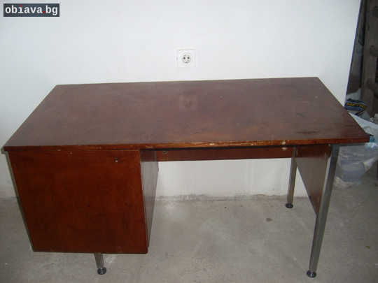Дървено бюро с шкафче | Мебели и Обзавеждане | София-град