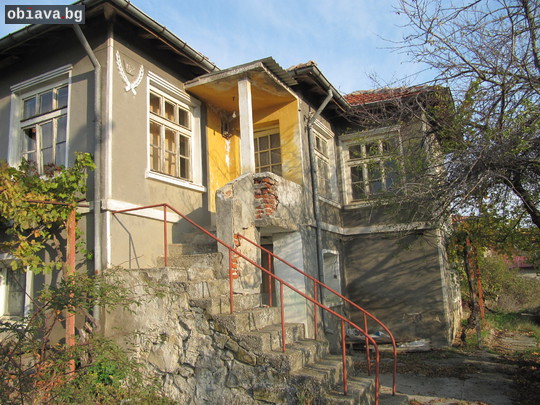 Къща с двор в с.Велика | Къщи | Бургас