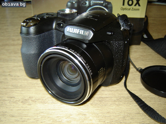 Продавам фотоапарат Fujifilm Finepix S1800/12MP + подарък | Фотоапарати | Варна