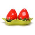 Комплект керамични солници ягоди на поставка листо Солнички-Дом и Градина
