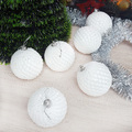 1830 Комплект бели коледни топки за елха с брокат, 6 броя-Дом и Градина