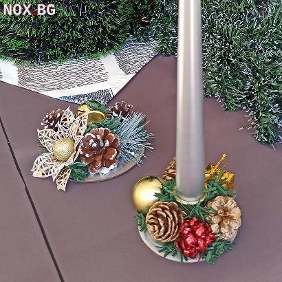 3233 Коледна поставка за тънка свещ с декорация шишарки | Дом и Градина | Добрич