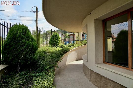 Продава се просторно и светло студио | Други Имоти | София-град