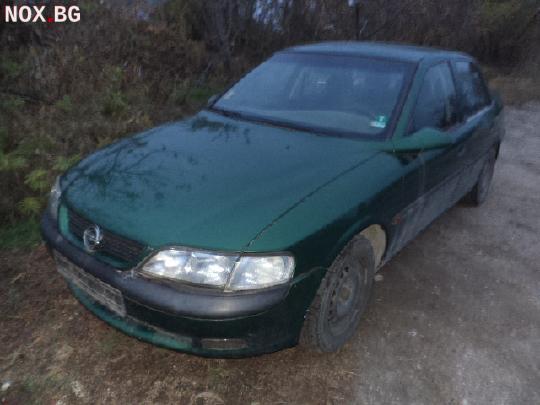 Опел Вектра Б седан 1.8 Х18ХЕ на части | Автомобили | Пловдив